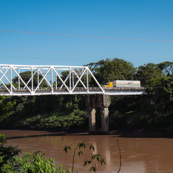 Foto de Galería Fotográfica del inicio de la construcción del puente Mulukuku en la Región Autónoma de la Costa Caribe Norte