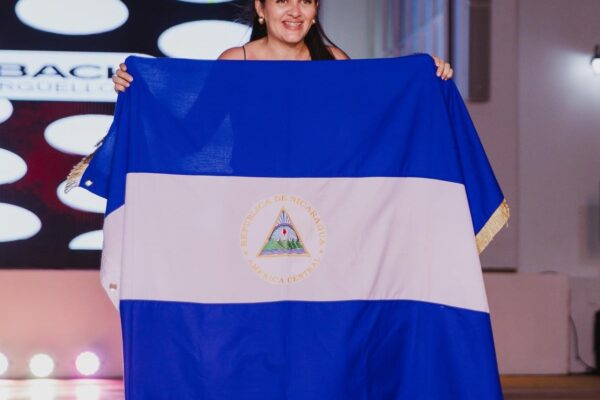 Nicaragua Diseña en Sunset Fashion Show de Cancún
