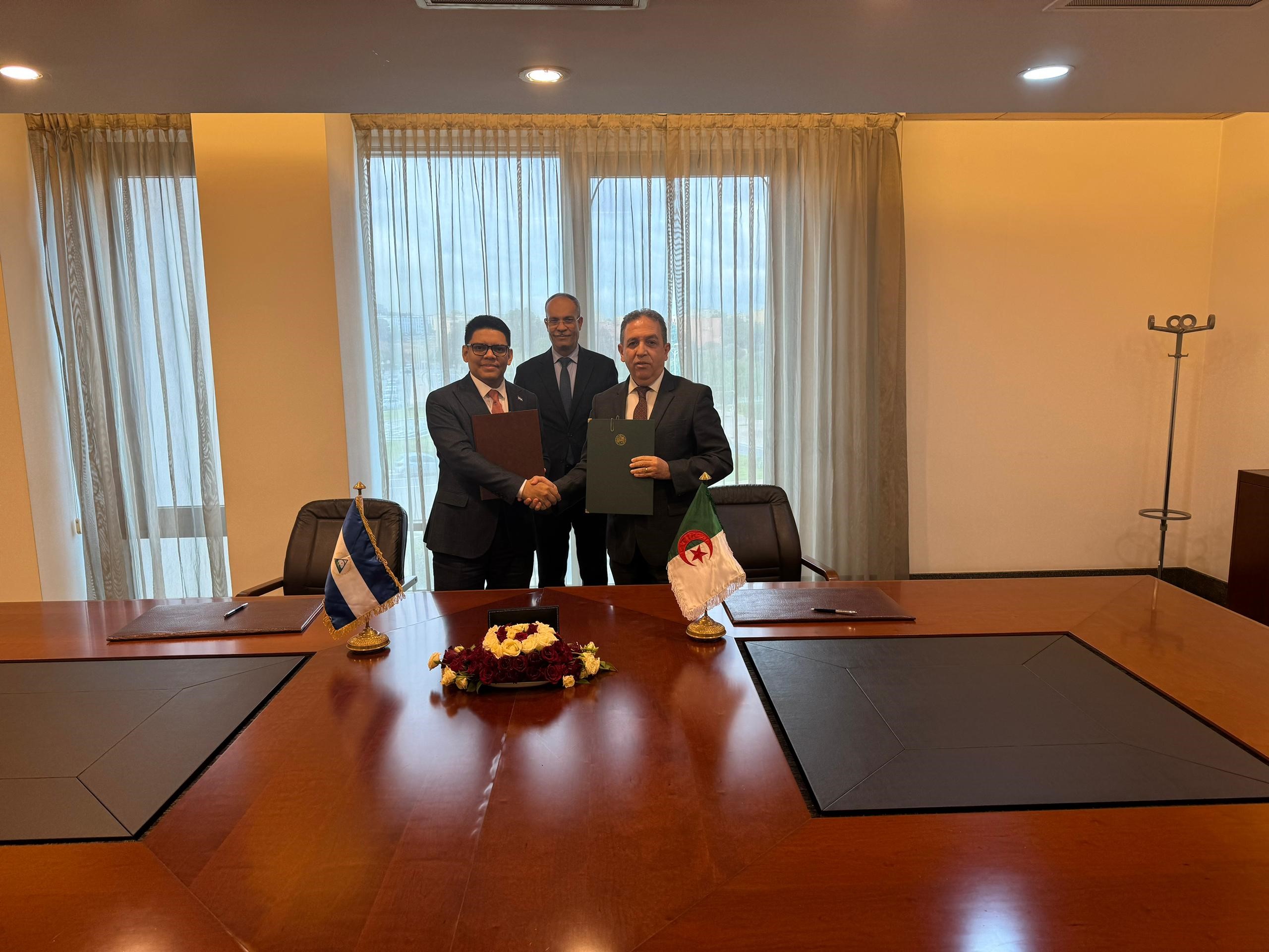 Nicaragua y Argelia firman Memorando de Entendimiento para fortalecer relaciones bilaterales