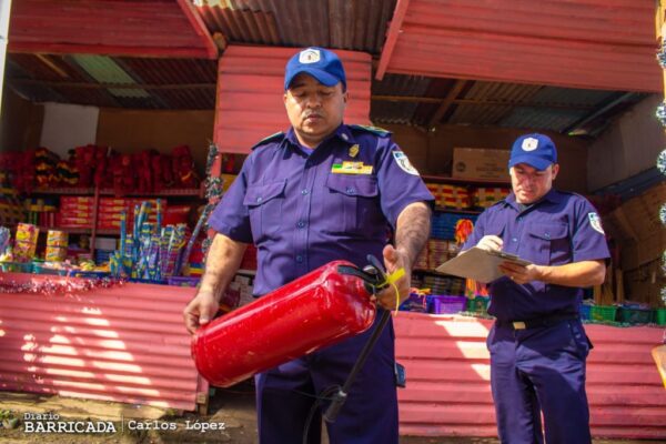 Más de 2 mil Bomberos en acción para garantizar la seguridad en el manejo de pólvora