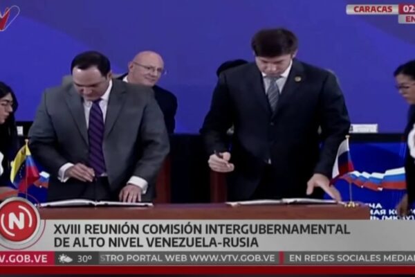 Venezuela y Rusia suscriben nuevos acuerdos energéticos durante XVIII Reunión de la CIAN
