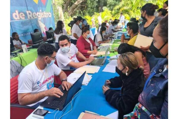    ¡Haz realidad tu sueño! en la VIII Feria Nacional de Becas Universitarias 2025