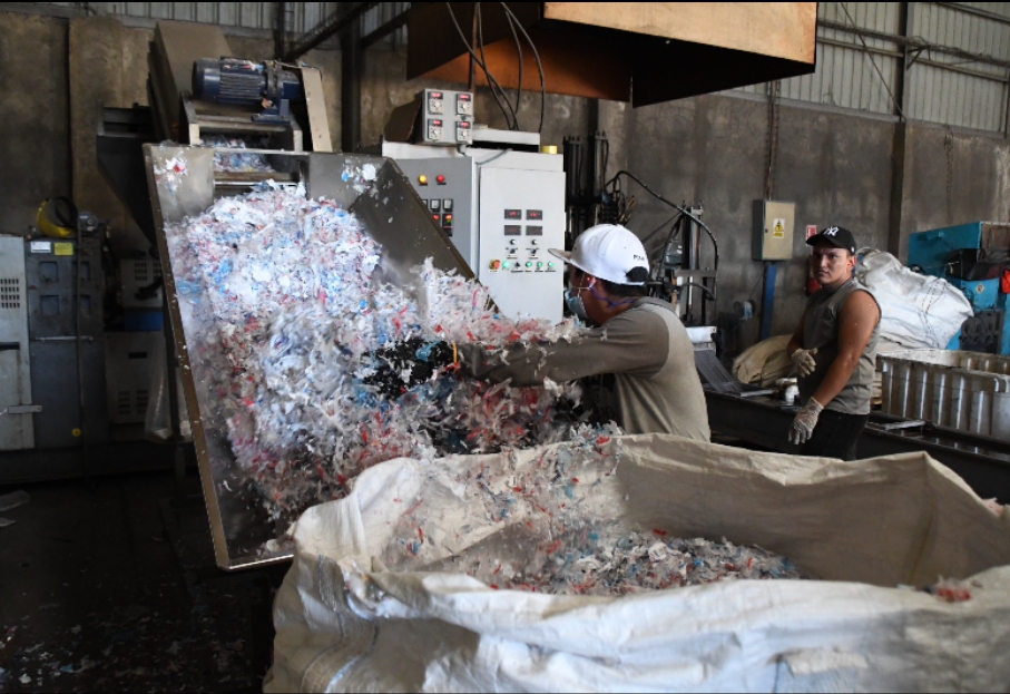 MARENA, realiza visita a la Empresa Grupo Industrial de Calzado y Plástico, CAPLA S.A.