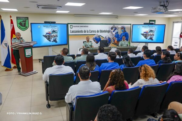 Apertura carrera de odontología en la Universidad de Defensa de Nicaragua