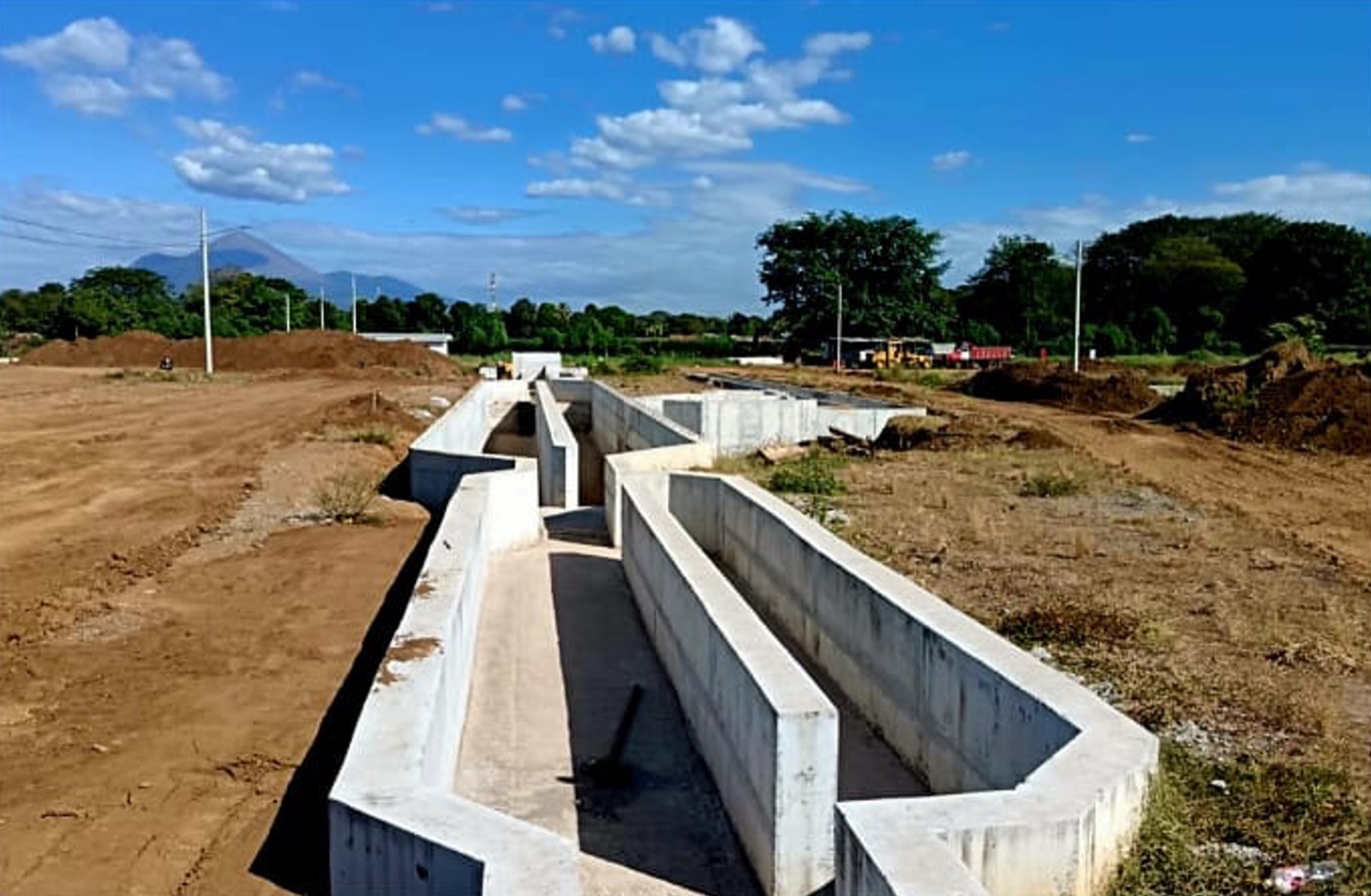 OBRAS DE SANEAMIENTO EN EL VIEJO, CHINANDEGA