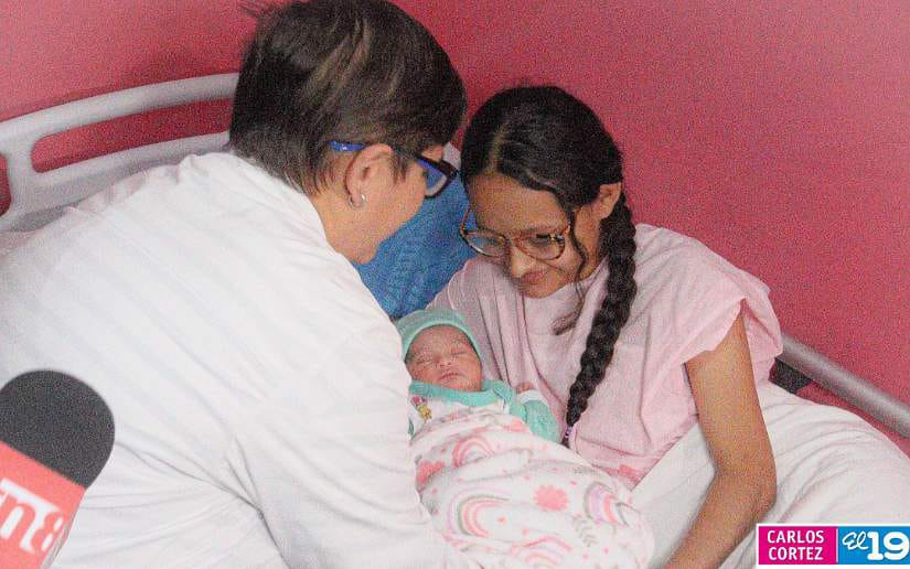 Sofía, la primera bebé nacida en 2025 en el Hospital Alemán Nicaragüense 