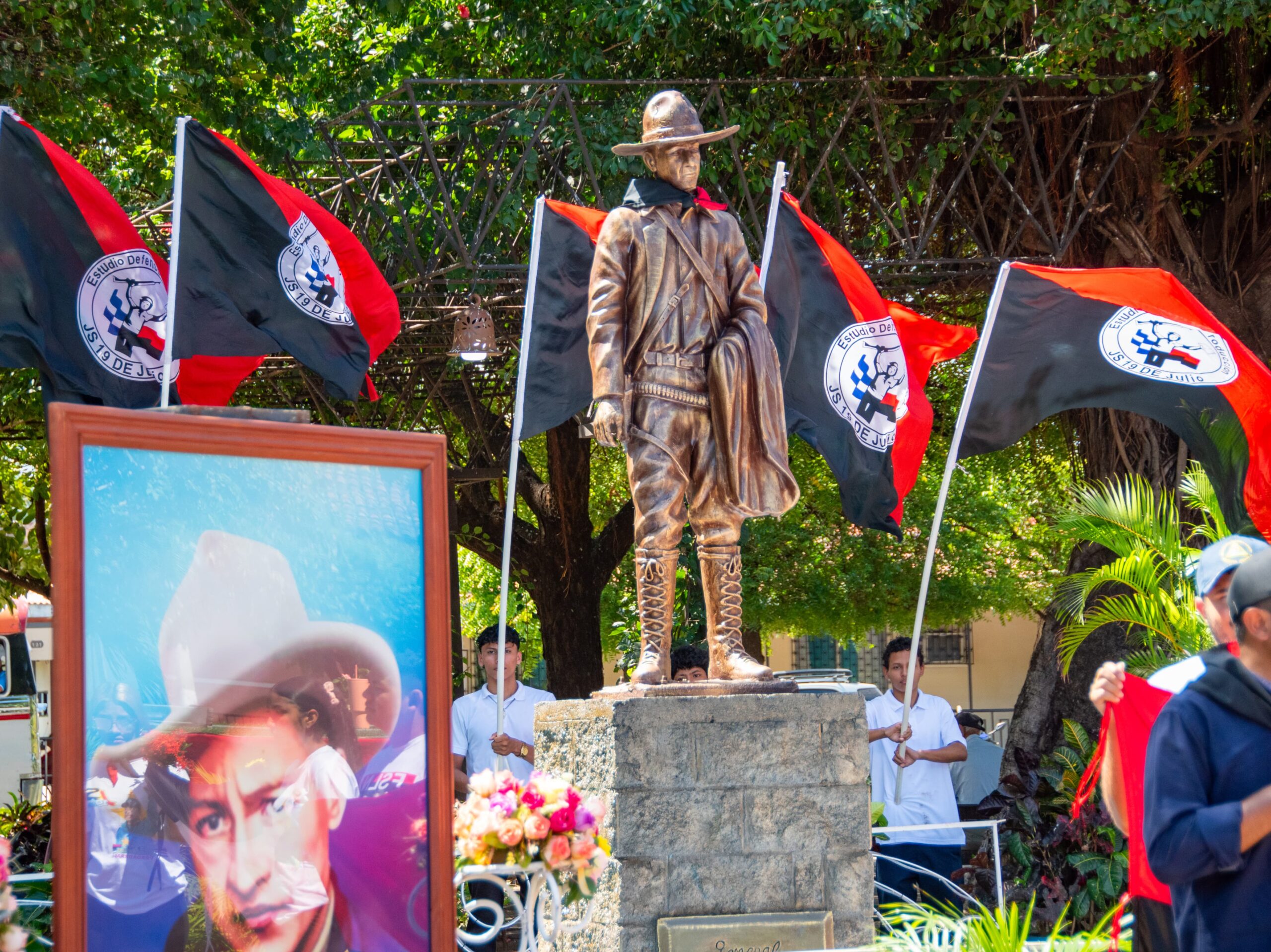 Juventud nicaragüense honra el legado de Sandino con compromiso y acción