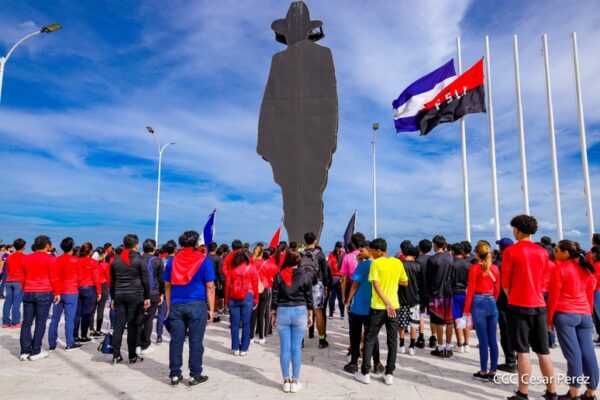«Maratón ‘Avanzamos en Revolución’: Un acto de honor al legado inmortal del General Augusto C. Sandino»