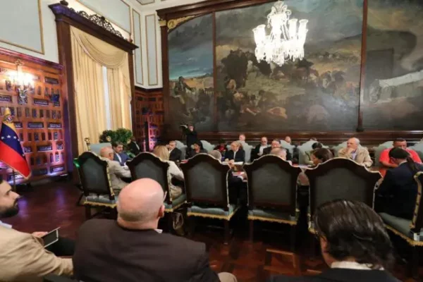 Presidente Maduro resalta que la Reforma Constitucional permitirá una Venezuela posicionada y en paz