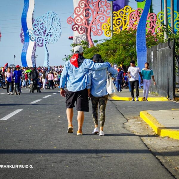 Foto de Caminata 45 aniversario de la Gran Cruzada Nacional de Alfabetización