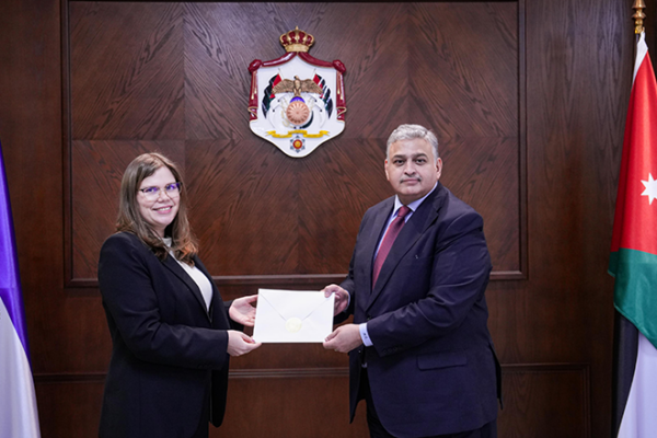 Embajadora Tatiana García Silva presenta Cartas Credenciales ante el Rey Abdullah II de Jordania