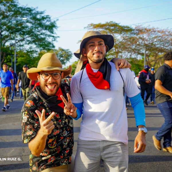 Foto de Caminata 45 aniversario de la Gran Cruzada Nacional de Alfabetización
