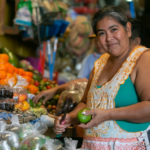 Editorial de Detalles del Momento: «La Mujer Constructora del Mundo»