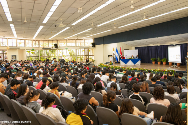 Educación en Revolución: Universidad Casimiro Sotelo inaugura año académico 2025