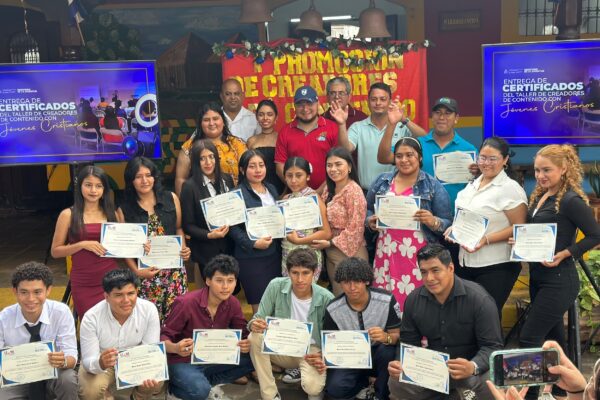Juventud certifica a líderes cristianos en Primer Taller de Creadores de Contenido
