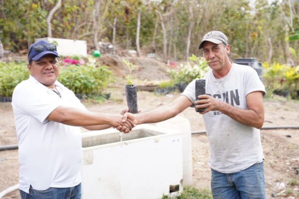 MARENA acompaña labor ambiental en vivero “San Isidro” de Condega