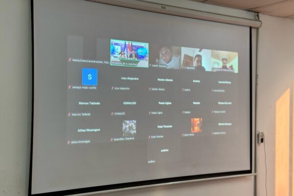 Jóvenes becados en China destacan avances económicos de Nicaragua