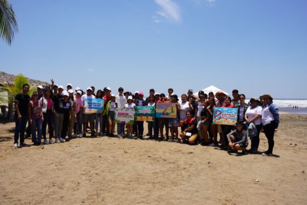 «MARENA y Alcaldía de San Rafael del Sur impulsan Jornada Ambiental en Pochomil para un verano limpio y sostenible»