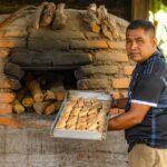 Jimmy, el guardián del pan tradicional de San Juan de Oriente