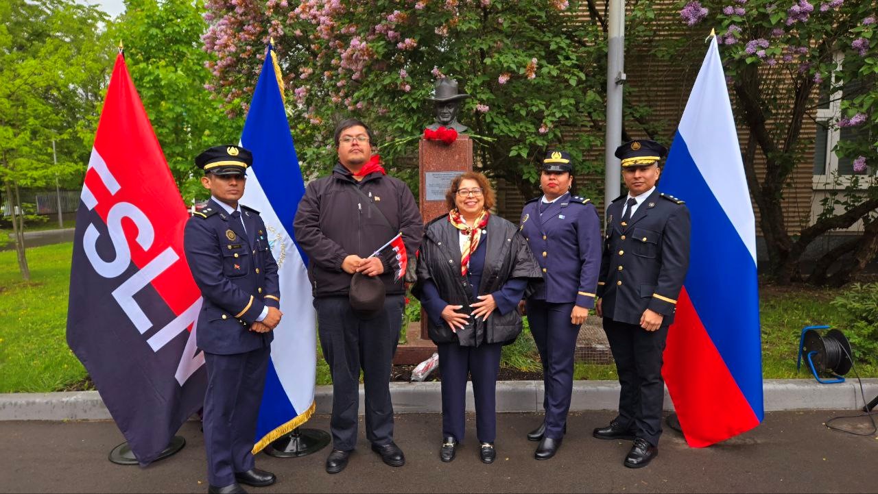 MOSCÚ SANDINO/130