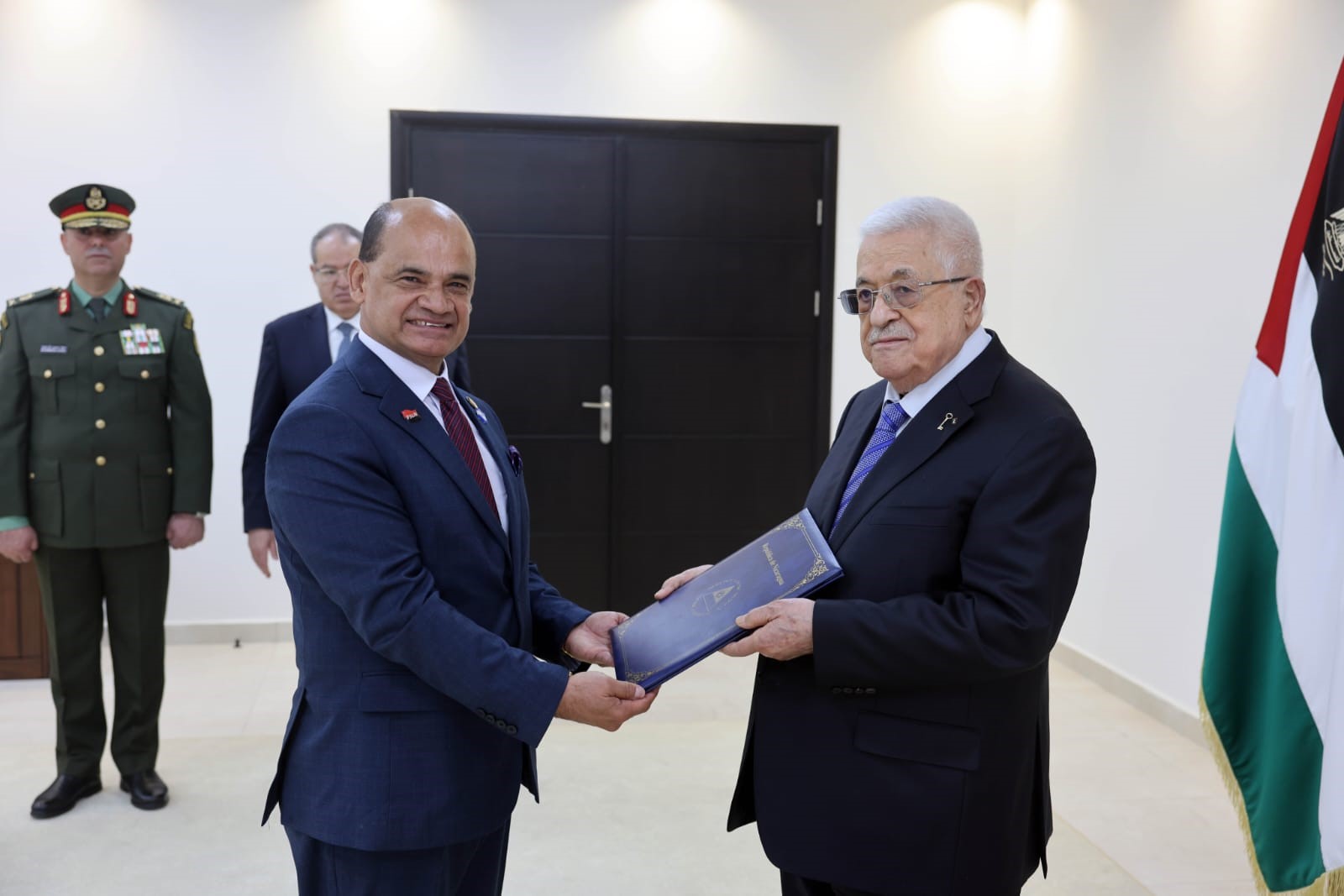 Embajador Gadiel Arce presenta Cartas Credenciales ante el Presidente del Estado de Palestina