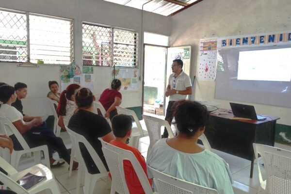 INPESCA fortalece capacidades con acuicultores