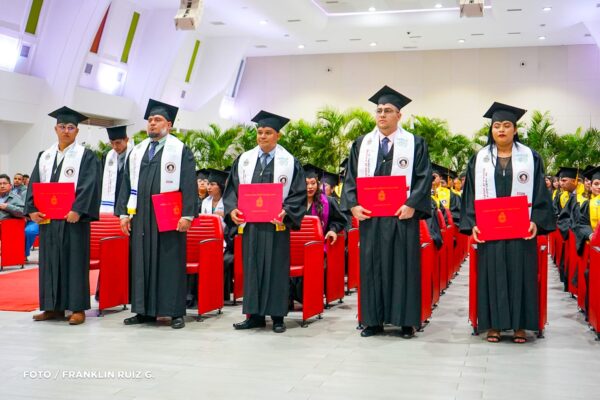 Formación Continua: DGI celebra graduación de Maestrías en coordinación con la UNAN y UAM