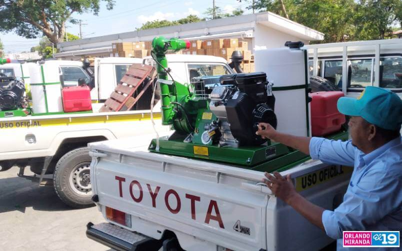 Gobierno refuerza lucha antiepidémica con nueva entrega de equipos de fumigación