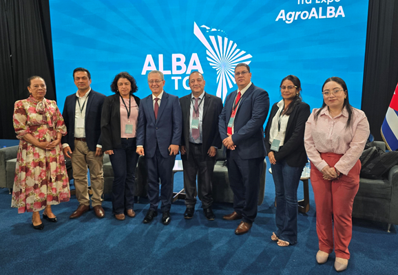Delegación nicaragüense destaca en Expo Feria AGROALBA en Caracas