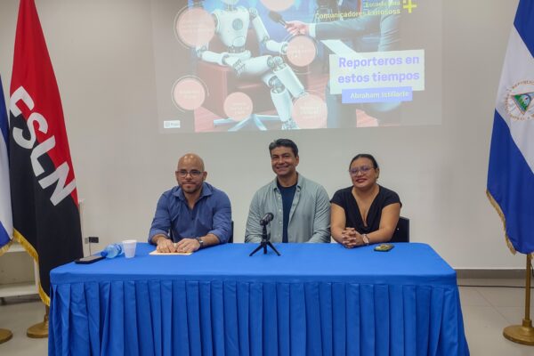 Inicia ciclo de formación para comunicadores sandinistas con experto venezolano