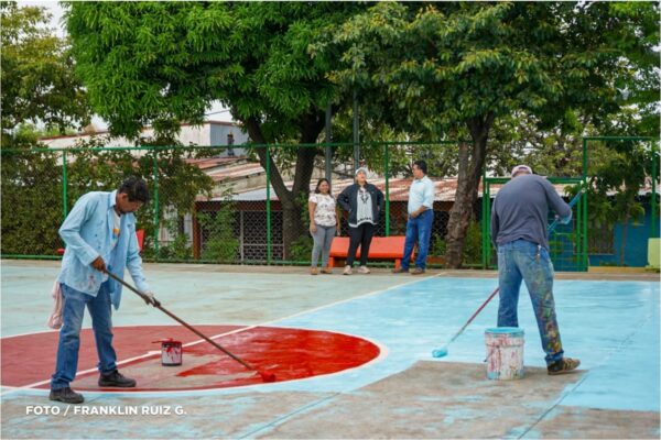Supervisan rehabilitación del Parque Omar Torrijos de Managua