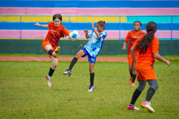 MINED fortalece el deporte escolar con Encuentro Nacional de Fútbol Femenino