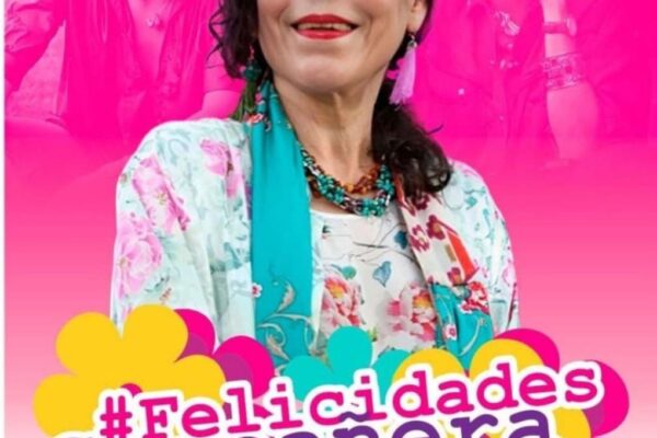 Secretario Ejecutivo del ALBA – TCP felicita a la Compañera Rosario Murillo por su cumpleaños