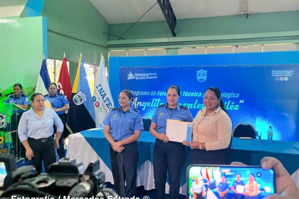 INATEC y Policía Nacional gradúan a 455 oficiales en segunda promoción del programa técnico “Angelita Morales Avilés”