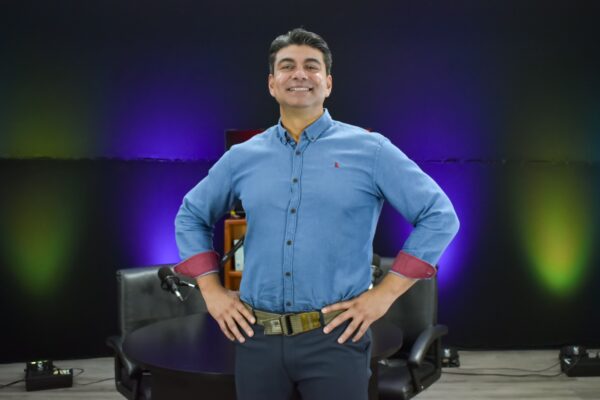 Abraham Istillarte, una voz firme en tiempos de ruido