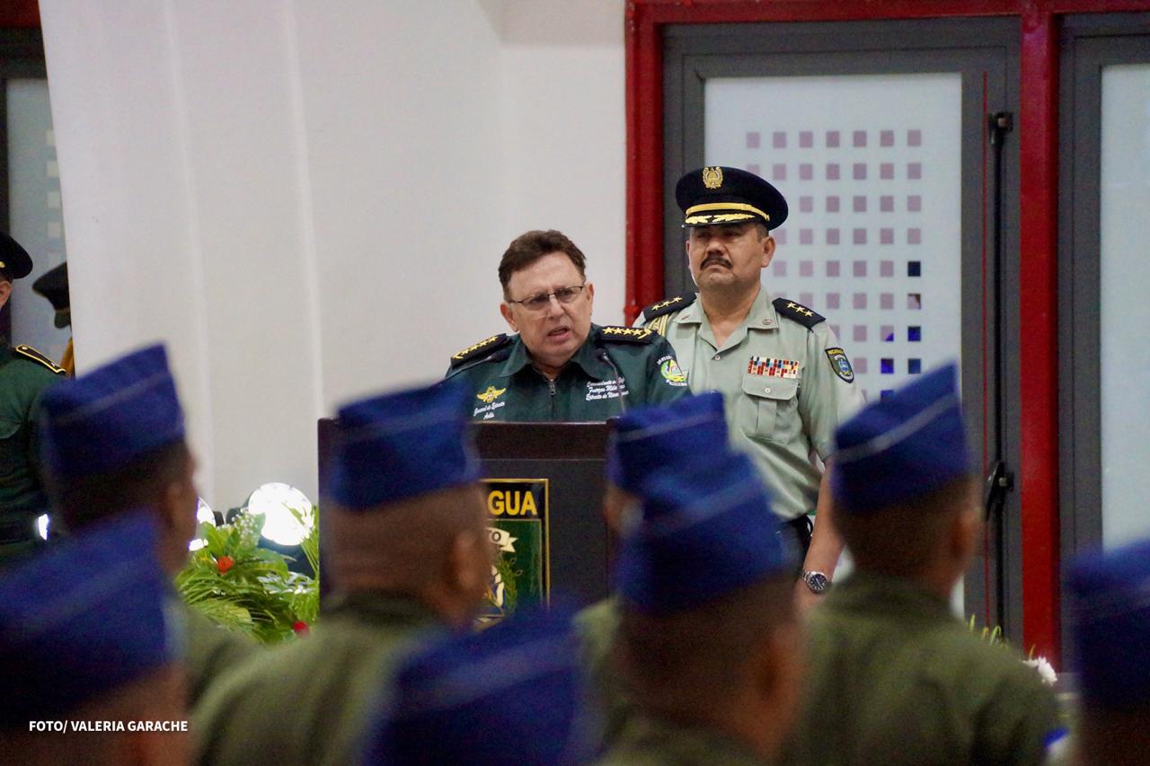 General Avilés destaca valentía y compromiso de la Fuerza Aérea en sus 46 años