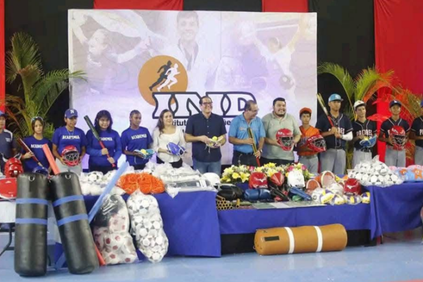 IND entrega equipos deportivos y refuerzan apoyo a 6 mil atletas