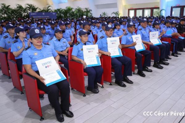 INATEC gradúa a 450 policías en cursos técnicos y anuncian nueva universidad para agosto