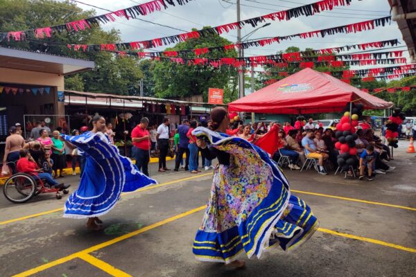 Obras de progreso llegan a municipios de todo el país
