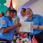 Bomberos Unidos mejoran su preparación técnica con curso de electricidad domiciliar
