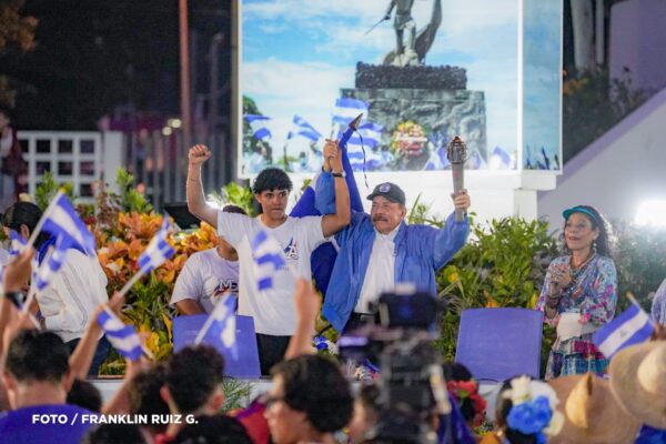 Nicaragua se prepara para desfiles escolares y el paso de la Antorcha Centroamericana
