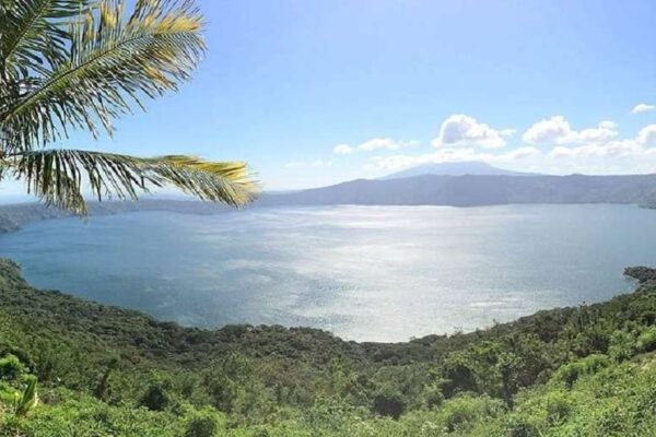 Turoperadores de Vietnam destacan belleza natural y cultural de Nicaragua