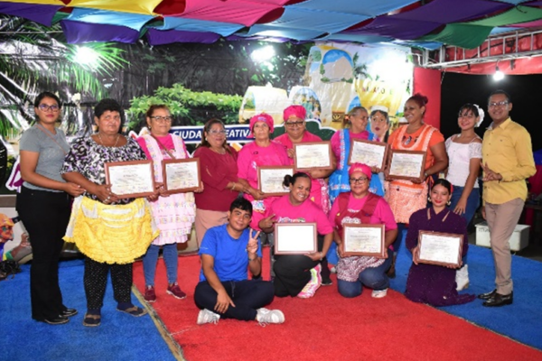 Emprendedores destacan en festivales de Fritanga y Gallo Pinto