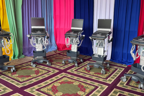 Gobierno Sandinista fortalece atención en salud con entrega de 47 equipos de ultrasonido portátil