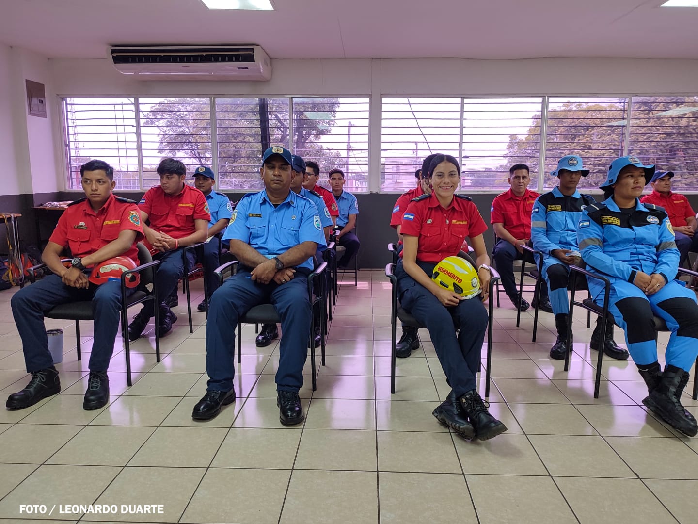 Capacitan a 25 bomberos en técnicas avanzadas de rescate en altura