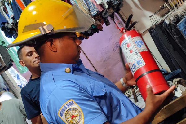 Inspecciones permanentes garantizan seguridad en el Mercado Iván Montenegro