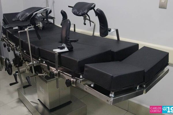 MINSA fortalece la atención quirúrgica con la entrega de 12 mesas de alta tecnología