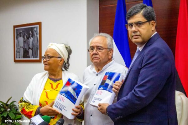 Ministerio de Hacienda entrega Proyecto de Presupuesto General de la República 2026