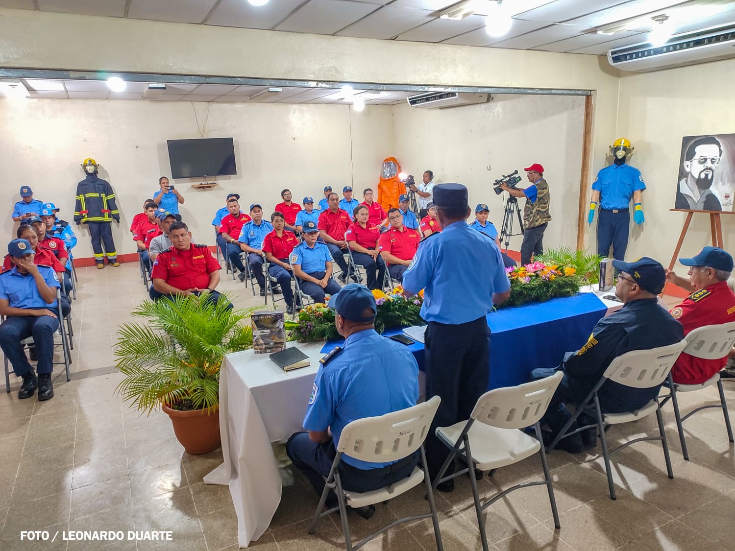 Bomberos Unidos inician capacitación para fortalecer respuesta en emergencias