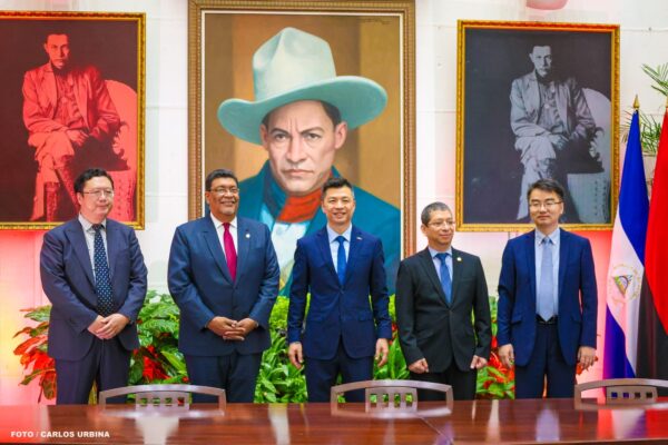 Nuevo embajador de China presenta credenciales y reafirma compromiso de cooperación con Nicaragua